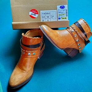Western Girl Booties Size 8